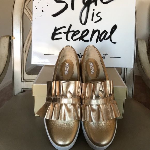 MK Bella metallic leather slip ons. - Picture 2 of 7